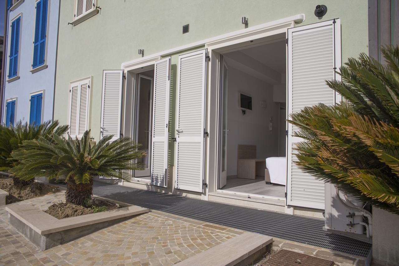 Rooms A Due Passi Dal Mare Porto Recanati Exterior photo