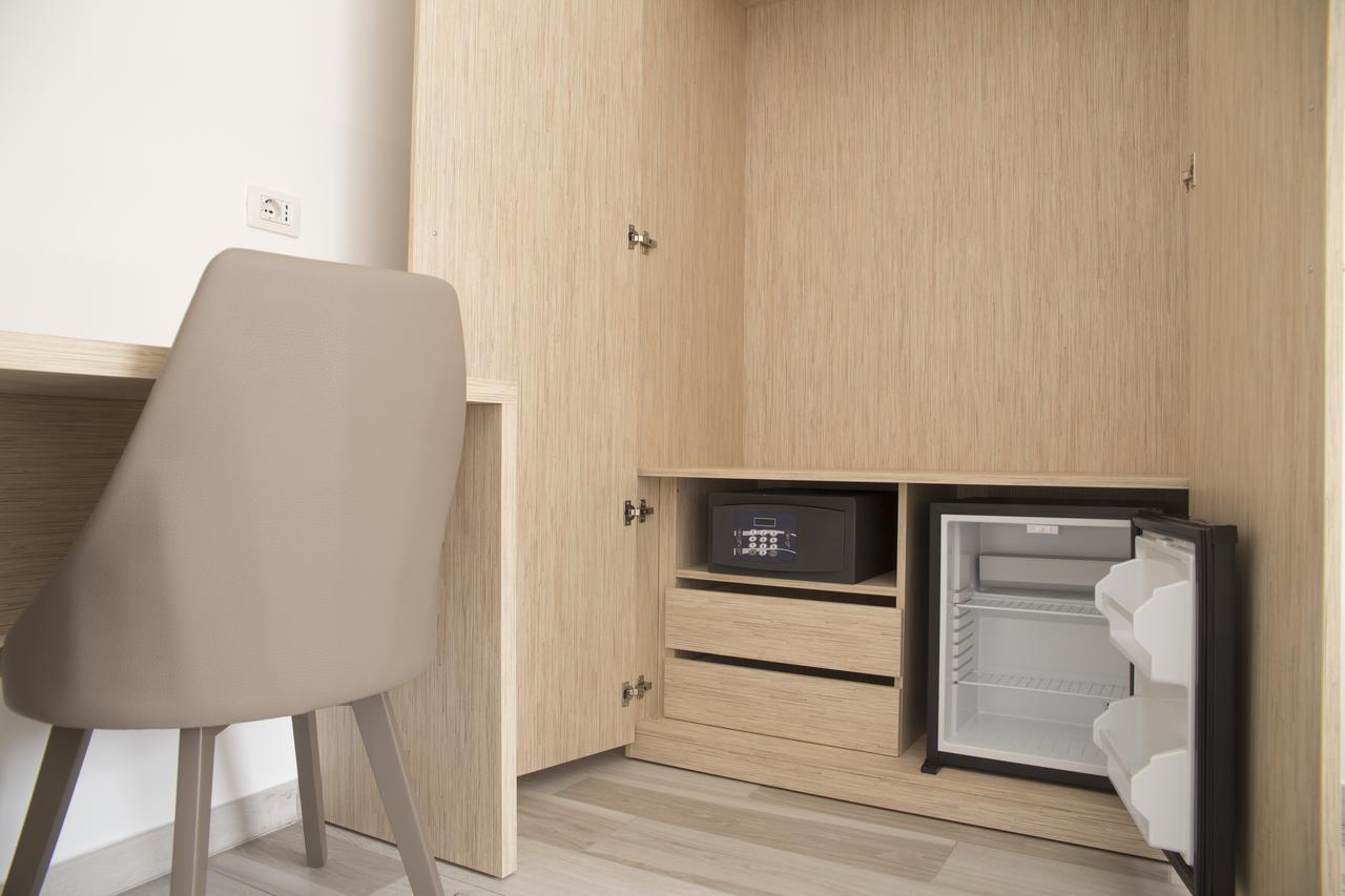 Rooms A Due Passi Dal Mare Porto Recanati Exterior photo